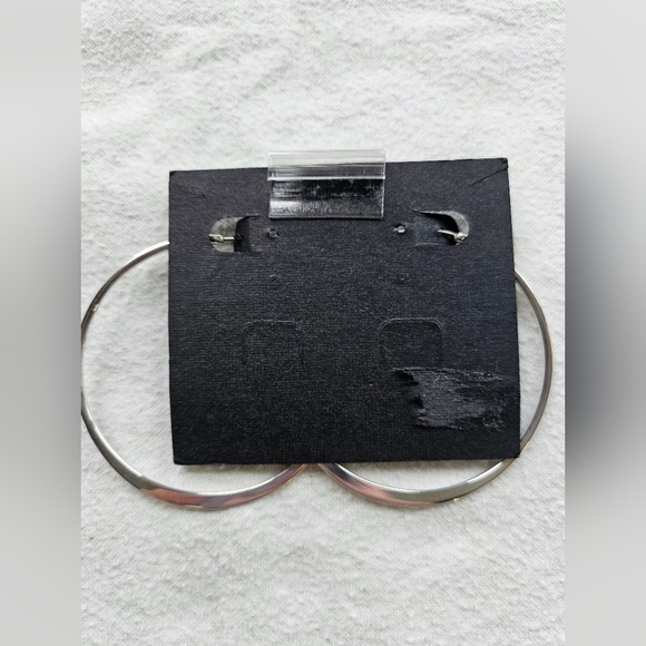 Premier Designs On The Town Silver Plated Hoop Earrings, Large, Reflective, NIB - Picture 11 of 16